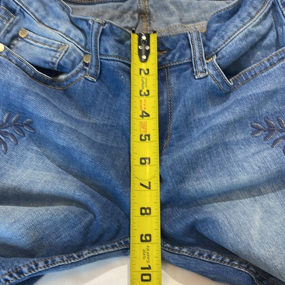 SEVEN 7 SIZE 6 Blue Embroidered Women's Jeans.Slight stretching on front see pic - Picture 5 of 12